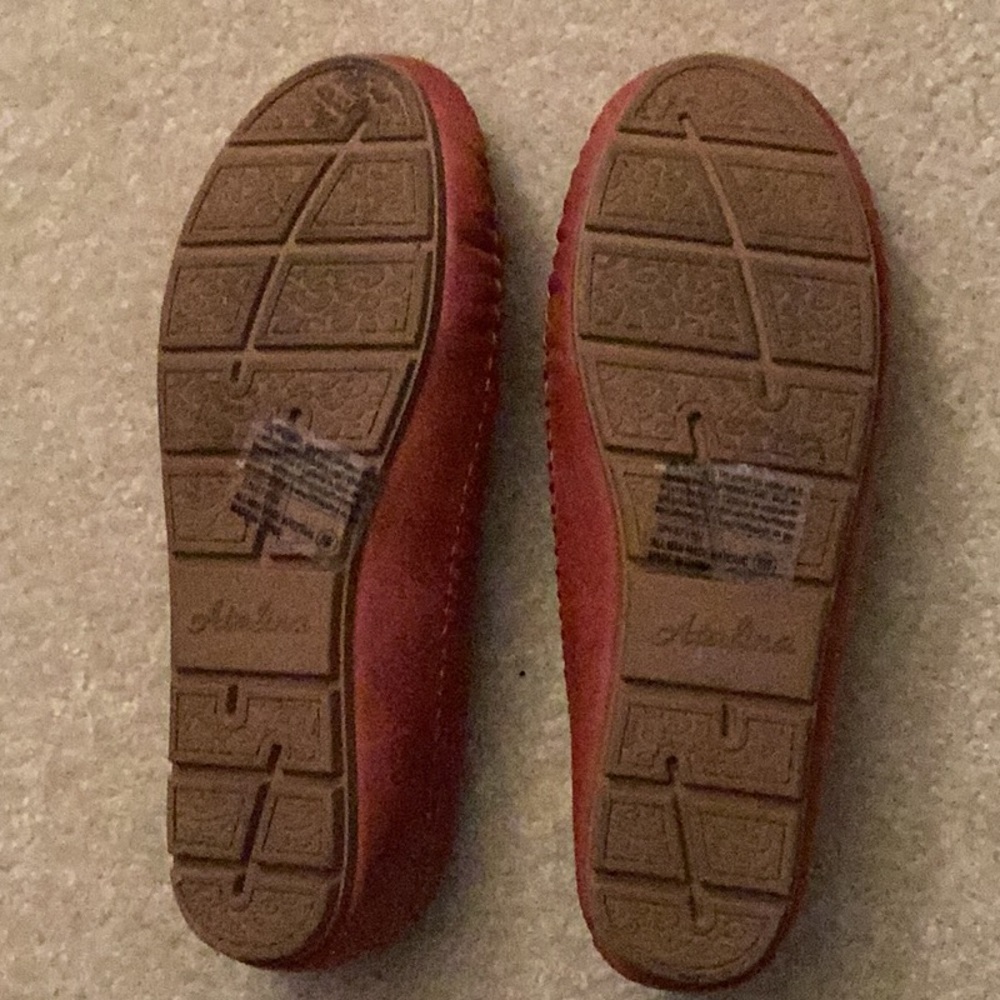 Shoes - Picture 3 of 3